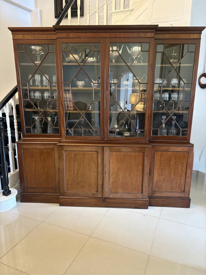 Antique Victorian Quality Mahogany Breakfront Bookcase - Image 2